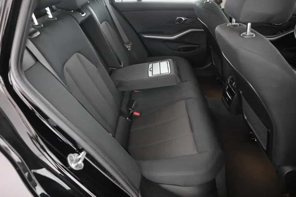 BMW 318 i Touring LED Navi ACC el. Heckklappe DAB 03/2023-photo-23