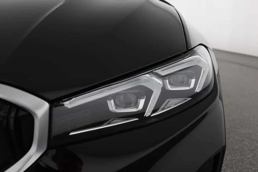 BMW 318 i Touring LED Navi ACC el. Heckklappe DAB 03/2023-photo-28