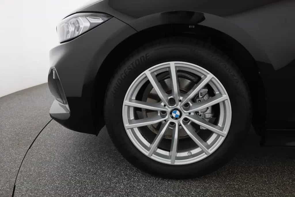 BMW 318 i Touring LED Navi ACC el. Heckklappe DAB 03/2023-photo-30