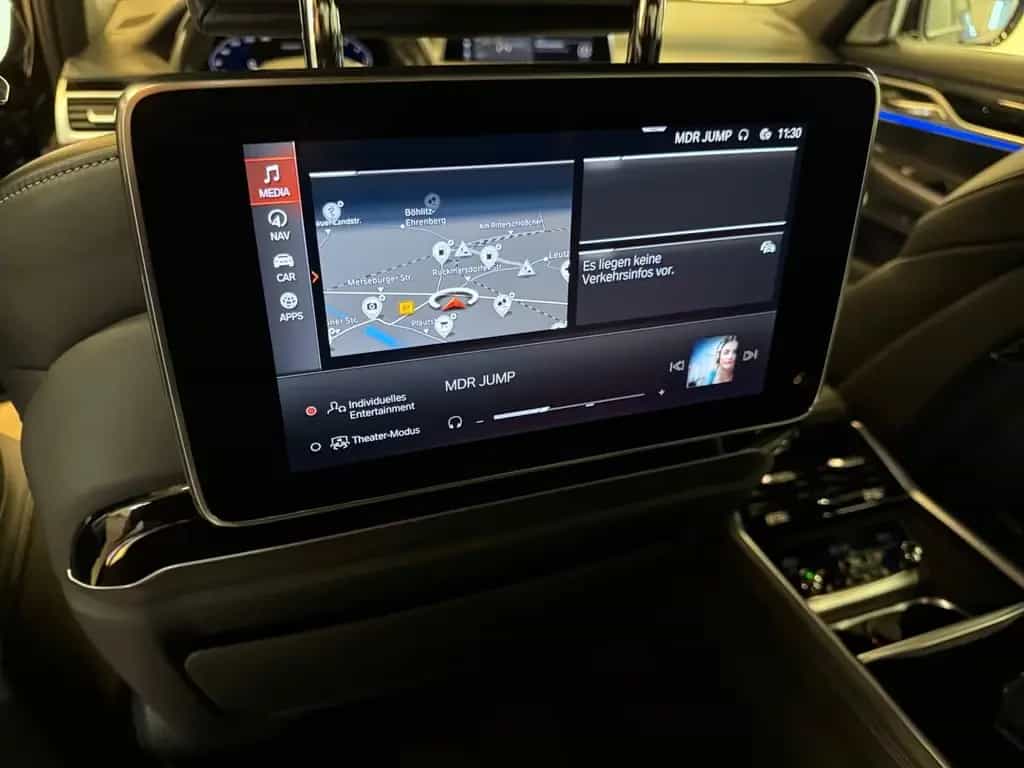 ALPINA B7 4.4 Bi-Turbo / Massage / HUD / B&W / Pano 07/2021-photo-28