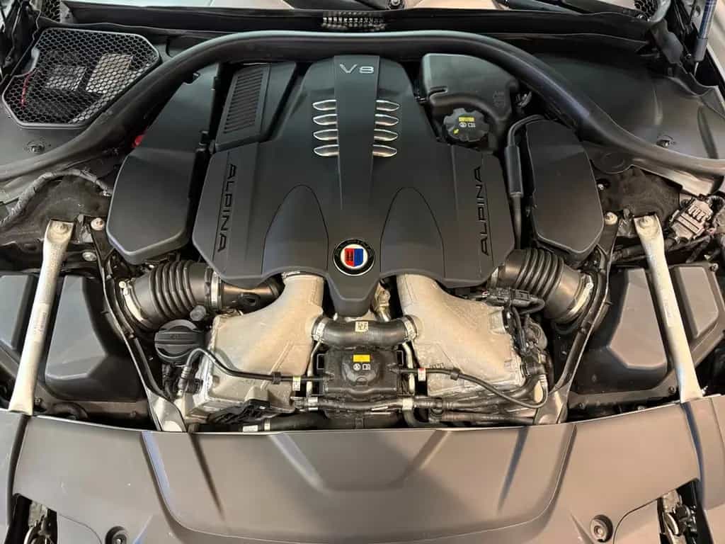 ALPINA B7 4.4 Bi-Turbo / Massage / HUD / B&W / Pano 07/2021-photo-9