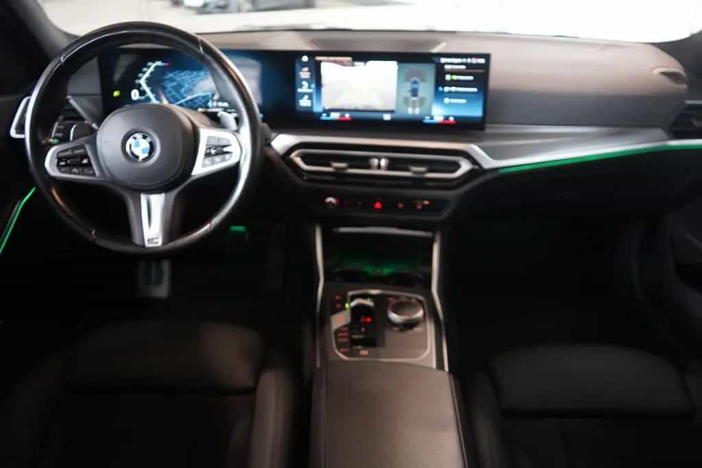 BMW 320 d Touring mHev M Sport Aut. LED AHK Pano 04/2023-photo-10