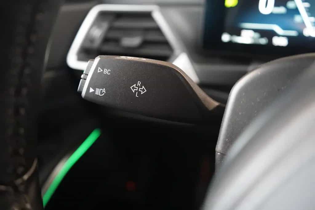 BMW 320 d Touring mHev M Sport Aut. LED AHK Pano 04/2023-photo-23