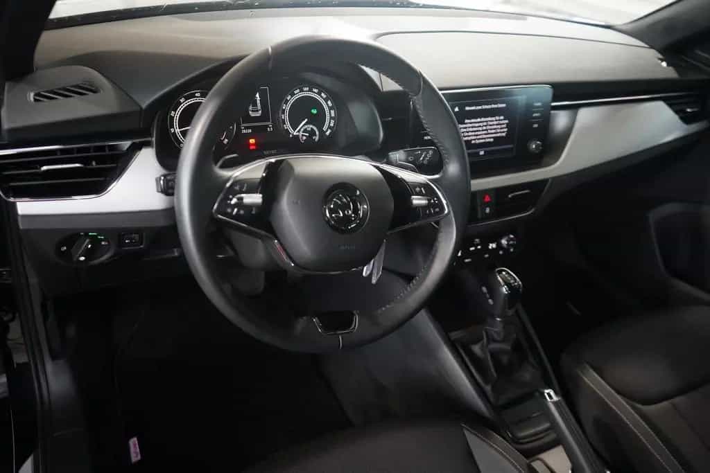 Skoda Kamiq 1.0 Tour LED Kamera Sitzheizung Tempomat 04/2024-photo-10
