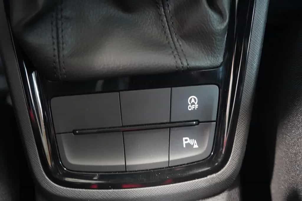 Skoda Kamiq 1.0 Tour LED Kamera Sitzheizung Tempomat 04/2024-photo-19