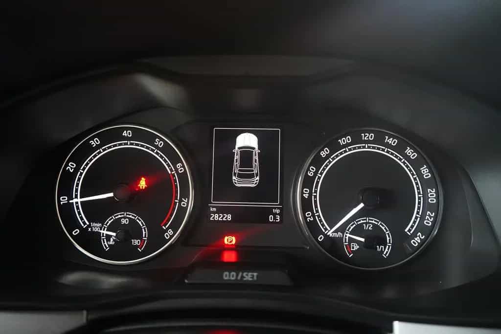 Skoda Kamiq 1.0 Tour LED Kamera Sitzheizung Tempomat 04/2024-photo-25
