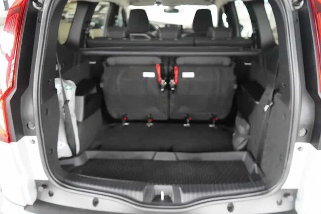 Dacia Jogger 1.0 TCE Extreme SHZ Kamera Navi 10/2022-photo-35