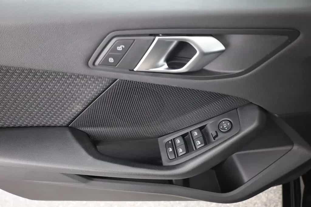 BMW 116 i Advantage LED Virtual Cockpit Sitzheizung 11/2022-photo-21