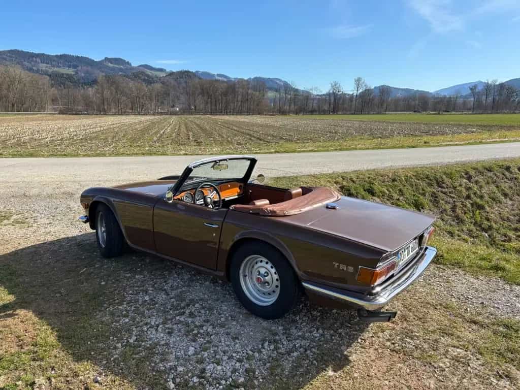 Triumph TR6 10/1973-photo-3