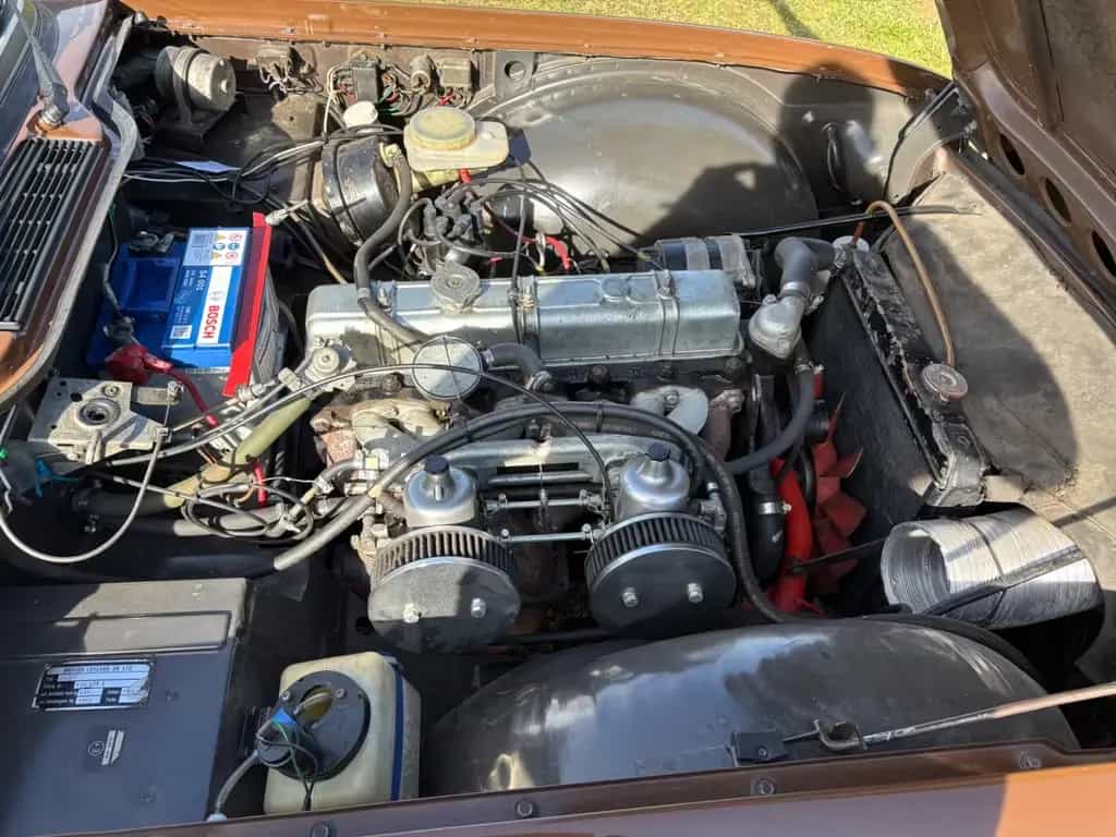 Triumph TR6 10/1973-photo-7