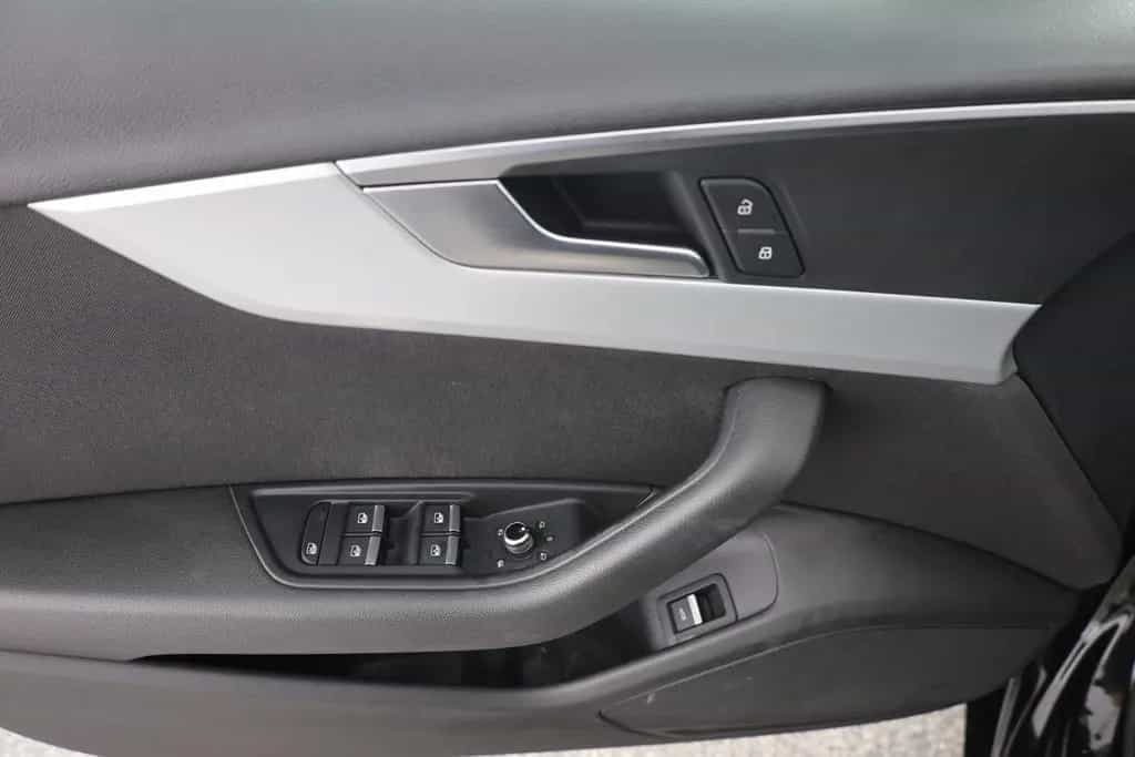 Audi A4 Avant 1.4 TFSI LED Navi Sitzheizung Tempomat 05/2018-photo-22