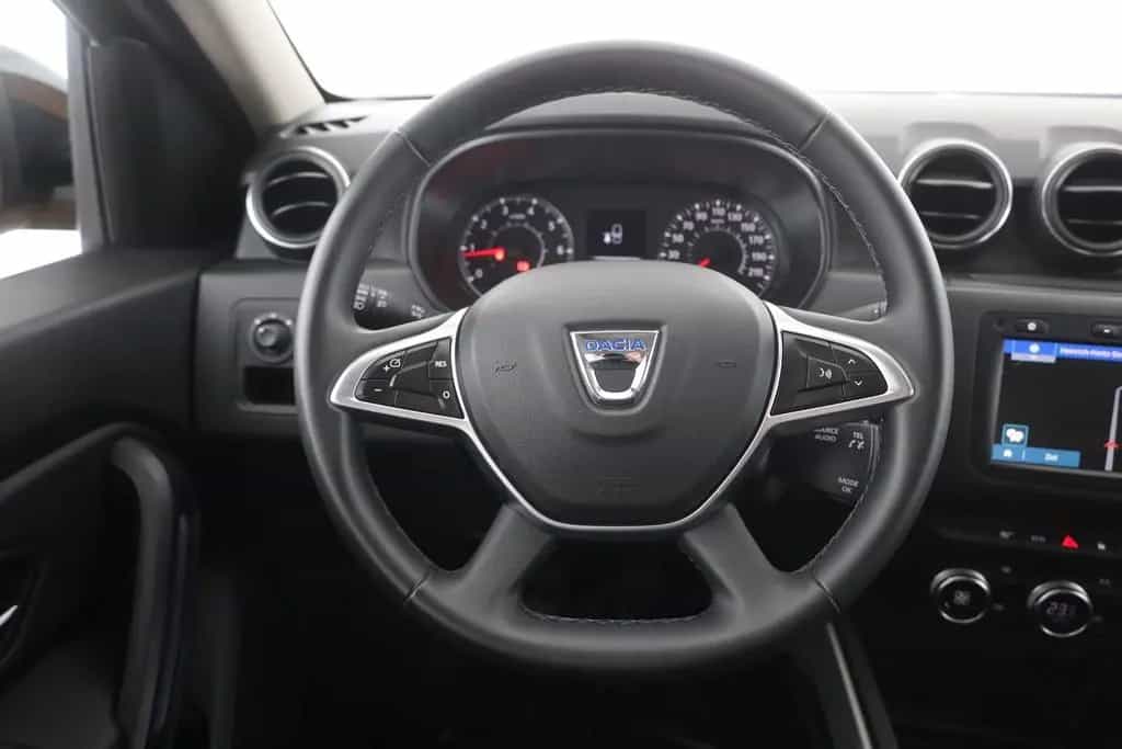 Dacia Duster 1.3 TCe Celebration Navi 360° Sitzheizung 05/2021-photo-14