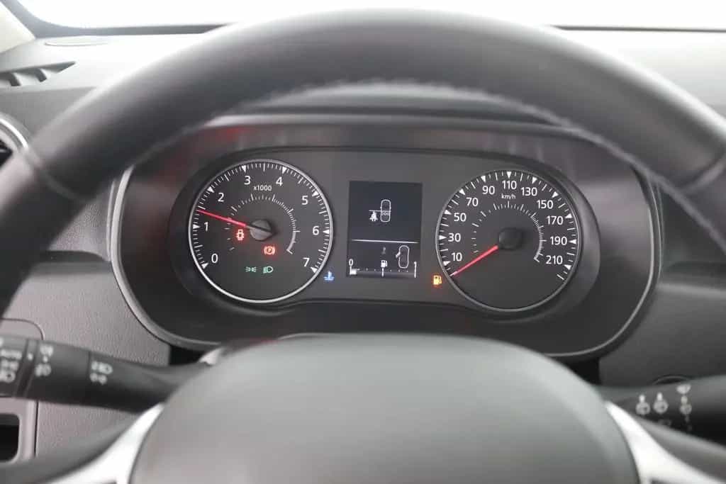 Dacia Duster 1.3 TCe Celebration Navi 360° Sitzheizung 05/2021-photo-17