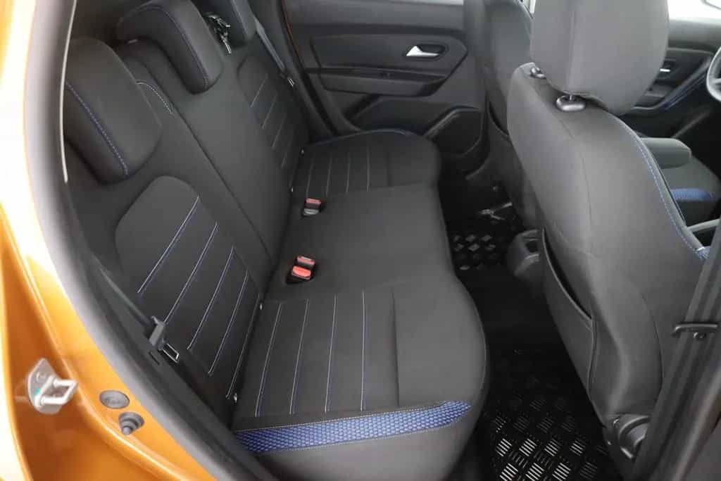 Dacia Duster 1.3 TCe Celebration Navi 360° Sitzheizung 05/2021-photo-24