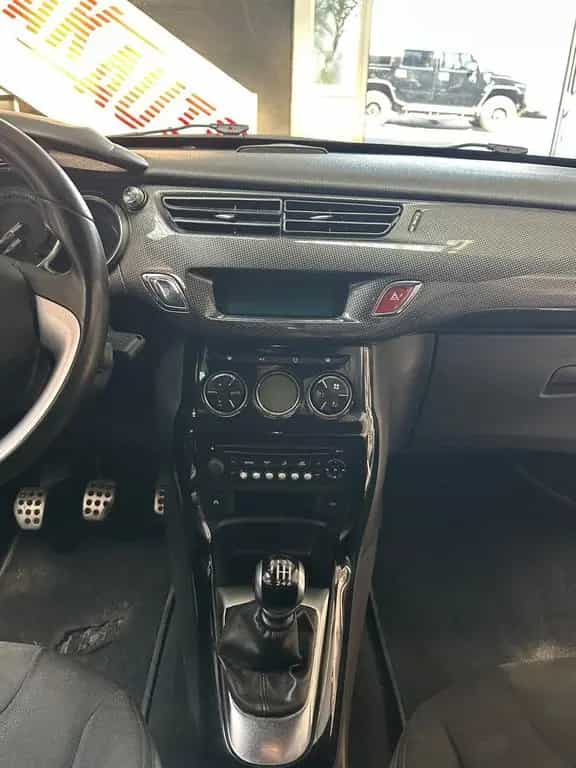 DS Automobiles DS3 Ds DS3 3 1.6 HDi 110 Sport Chic 02/2011-photo-7