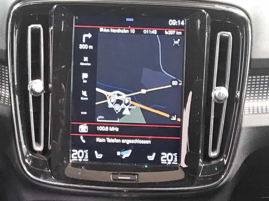 Volvo XC40 T4 R-Design Navi LED Pano RfK AHK Tempomat 02/2020-photo-6