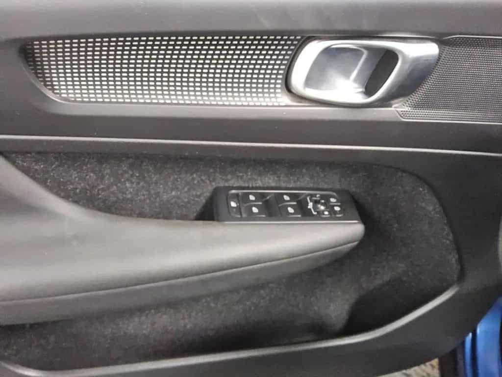 Volvo XC40 T4 R-Design Navi LED Pano RfK AHK Tempomat 02/2020-photo-9