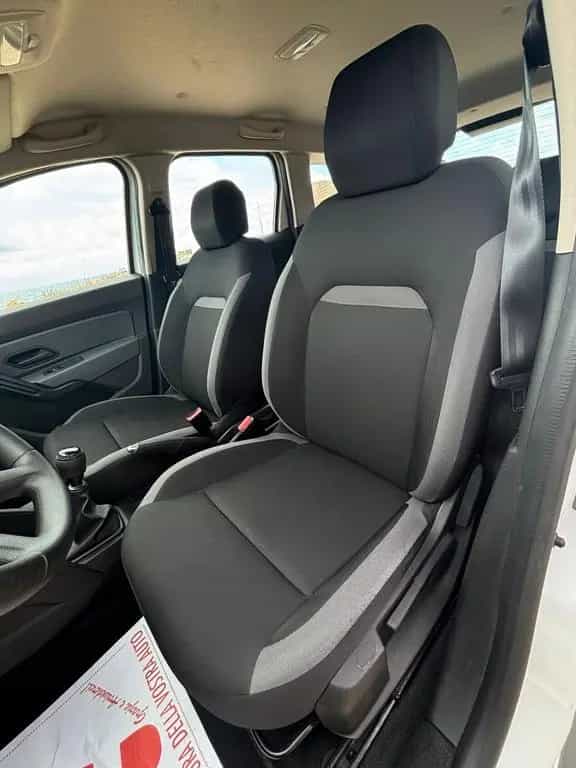 Dacia Duster 1.5 dCi 115cv 4x4 10/2020-photo-11