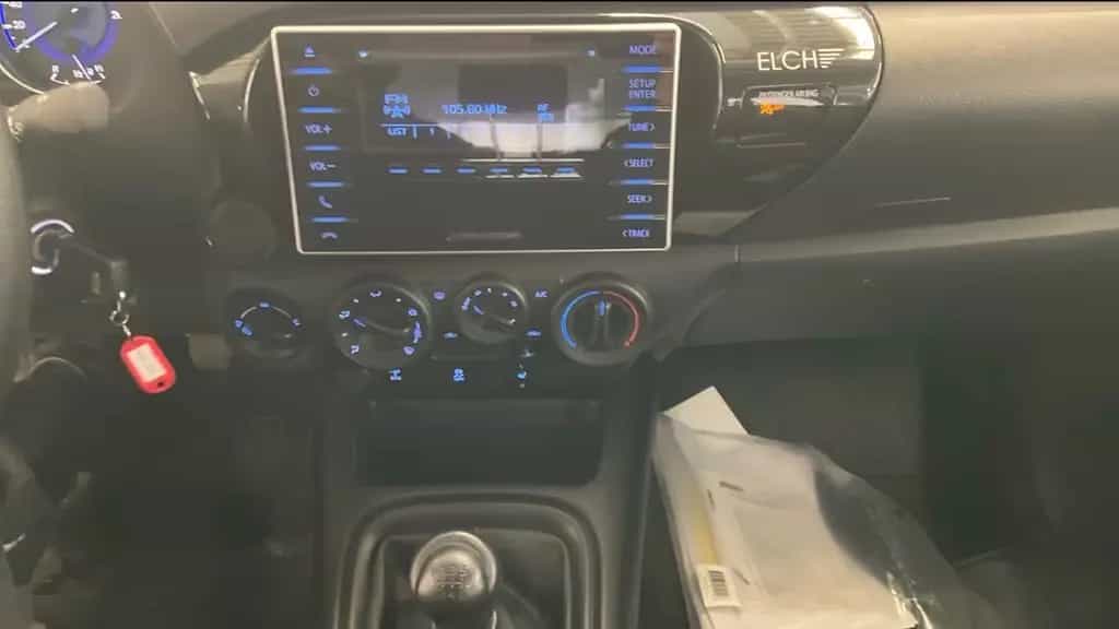 Toyota Hilux 2.4D4-D Double Cab Duty 4x4*Hardtop*3Stk 10/2018-photo-17