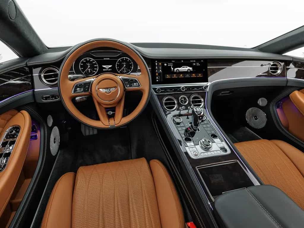 Bentley Continental GT Azure V8 / Naim for Bentley Sound 01/2024-photo-12