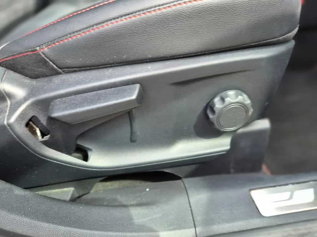 Ford Kuga ST-Line X/Navi/Kamera/AHK/Garantie/1.Hand 06/2021-photo-29