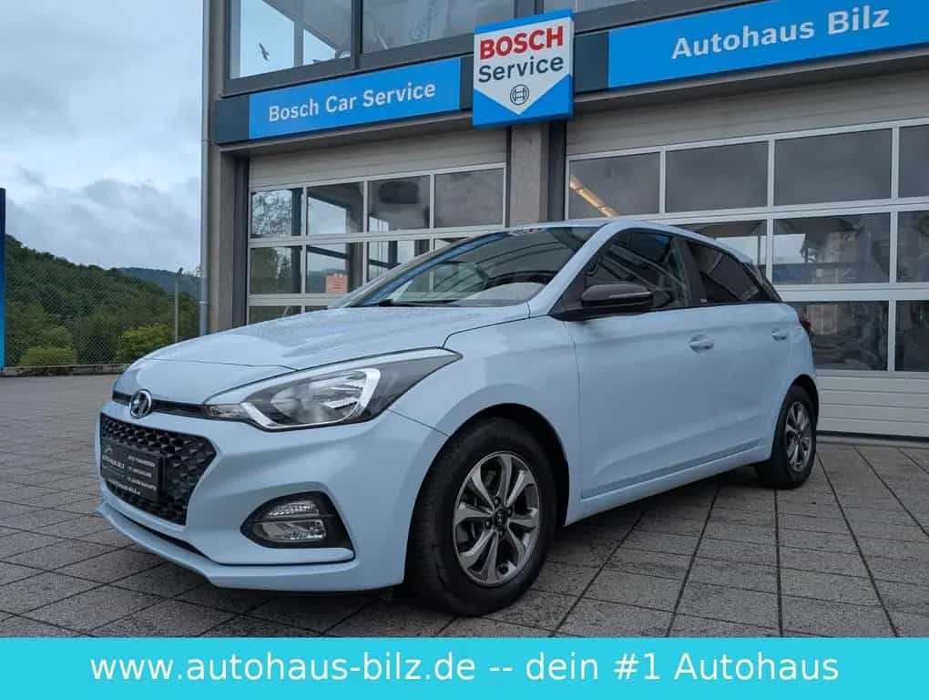 Hyundai i20 Advantage*Automatik*Kamera*DAB*Sitzheiz* 07/2020-photo-2