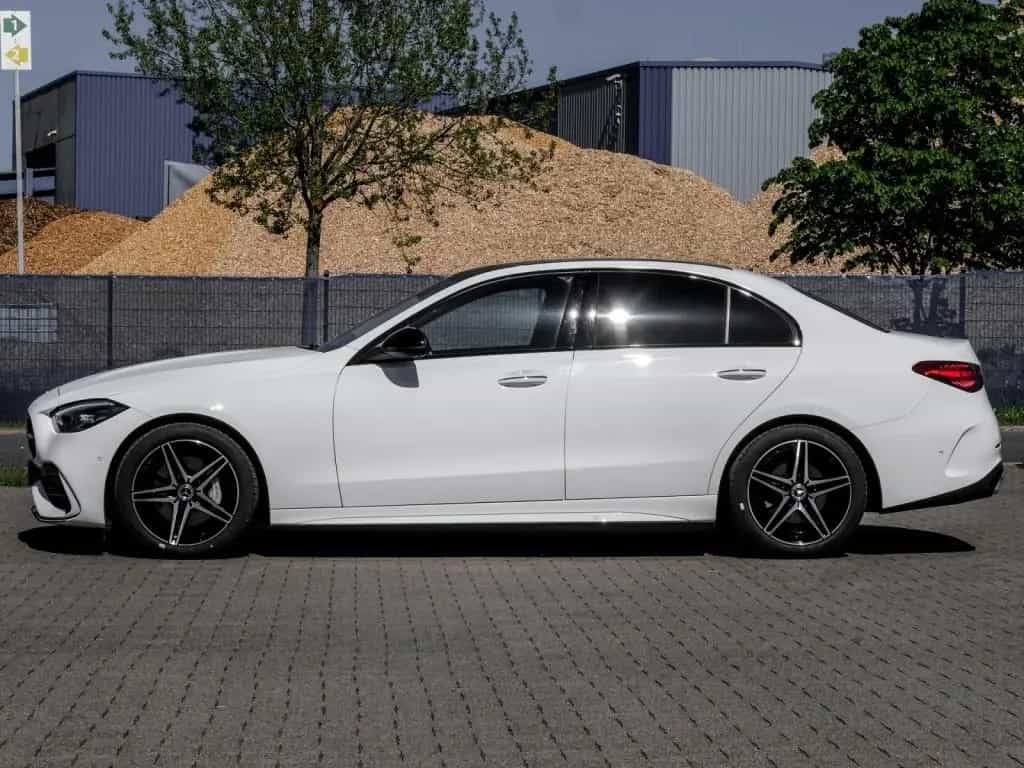 Mercedes-Benz C 180 AMG-Sport/Pano/Night/Totw/Keyl/Ambi/Cam/18 04/2025-photo-20