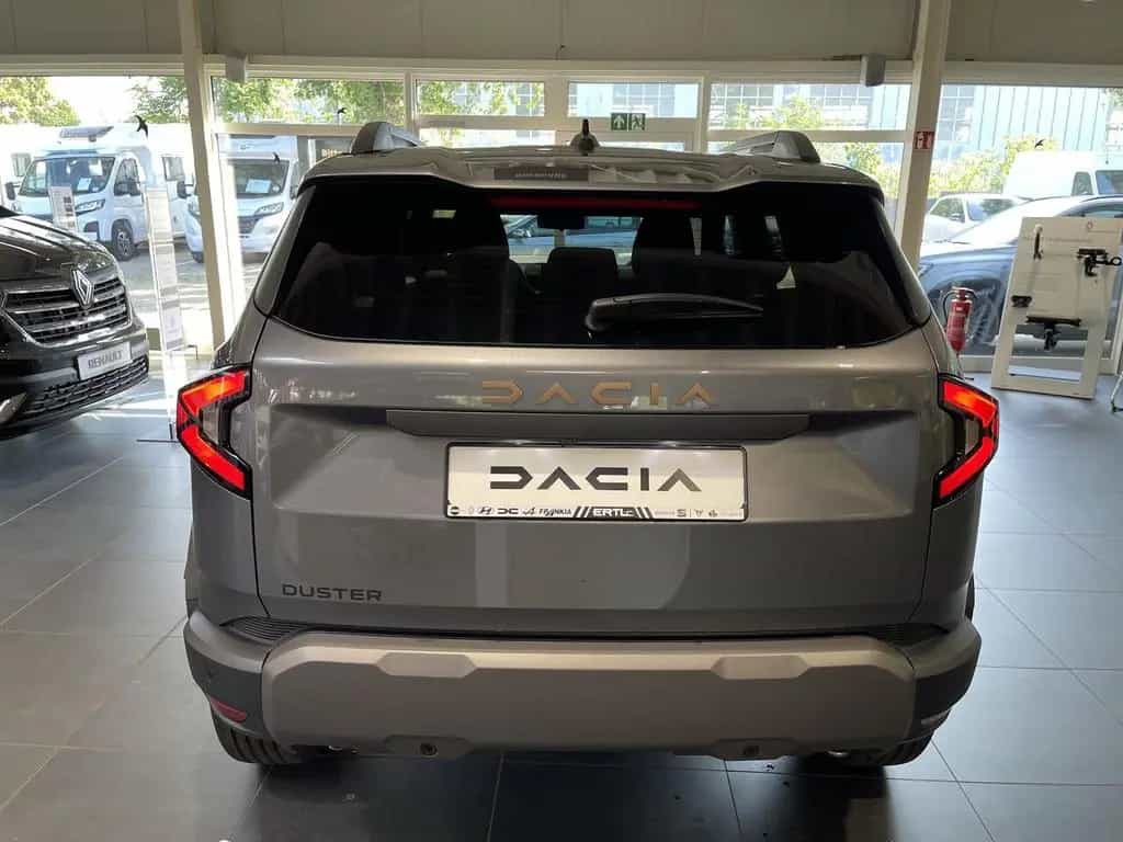 Dacia Duster Extreme TCe 130 08/2025-photo-17
