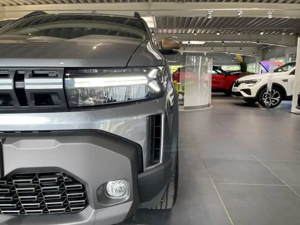Dacia Duster Extreme TCe 130 08/2025-photo-3