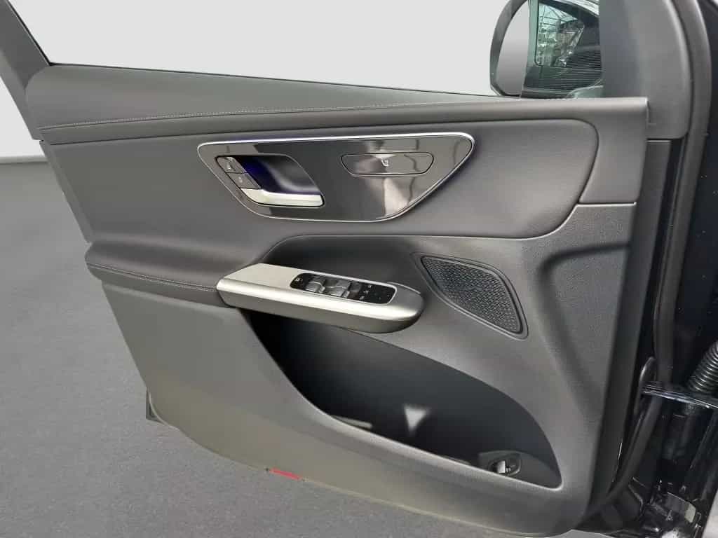 Mercedes-Benz GLC-Class d 4MATIC AMG Line*Night Paket*Kamera 10/2025-photo-10