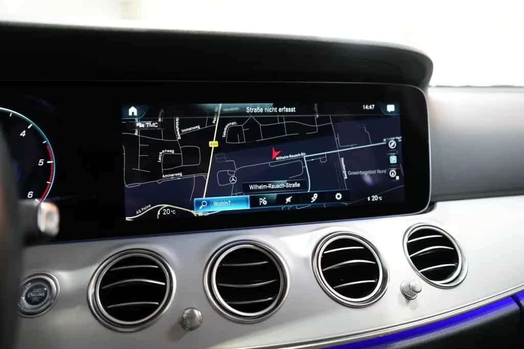 Mercedes-Benz E 300 d 4Matic Avantgarde*LED*Kamera*Navi* 02/2022-photo-10