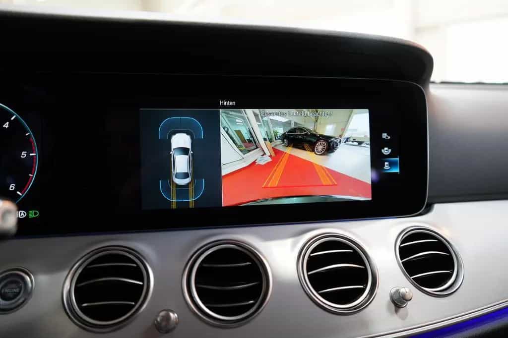 Mercedes-Benz E 300 d 4Matic Avantgarde*LED*Kamera*Navi* 02/2022-photo-11