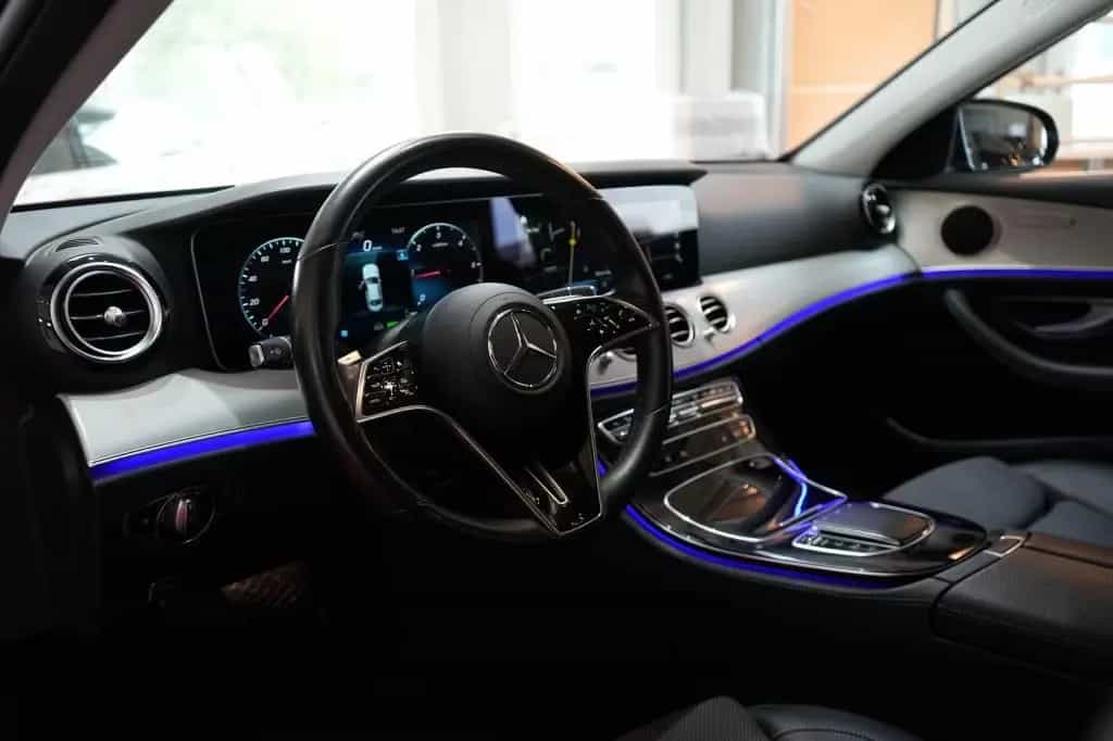 Mercedes-Benz E 300 d 4Matic Avantgarde*LED*Kamera*Navi* 02/2022-photo-9