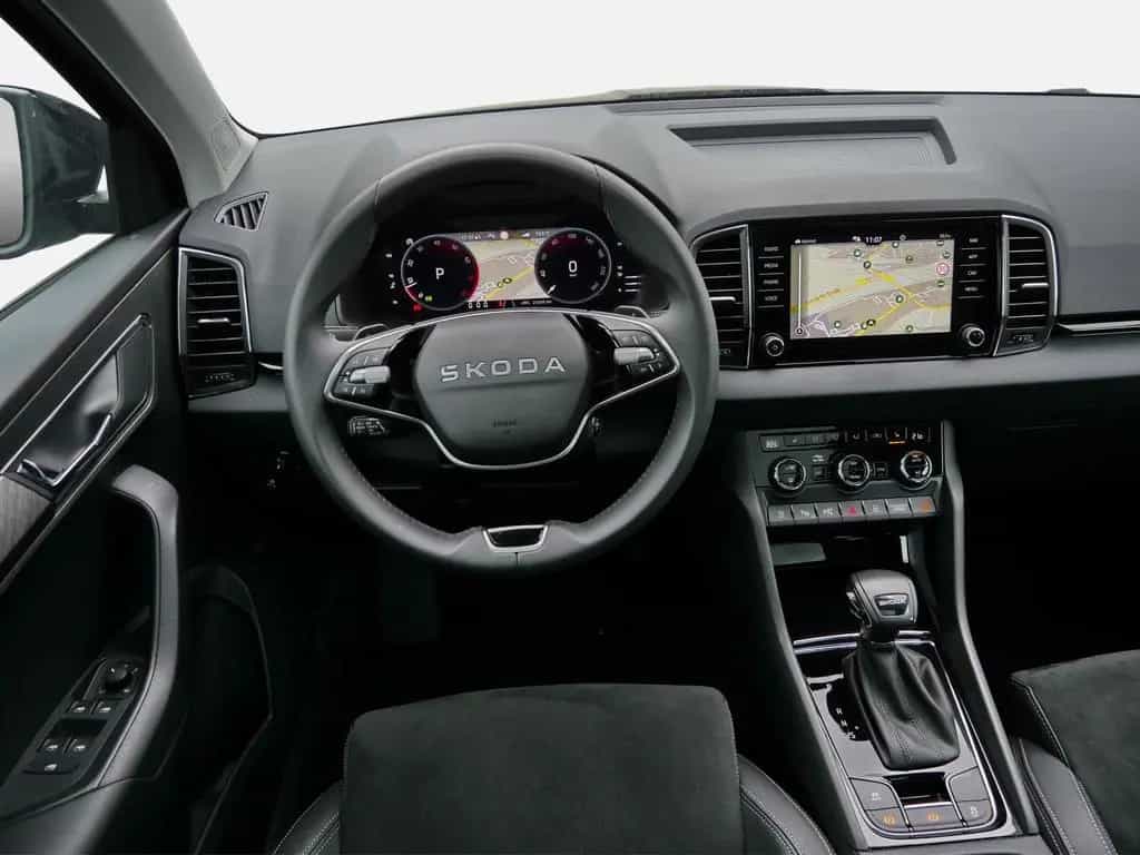 Skoda Karoq Tour 1.5 TSI LED*ACC*Pano*AHK 06/2025-photo-7