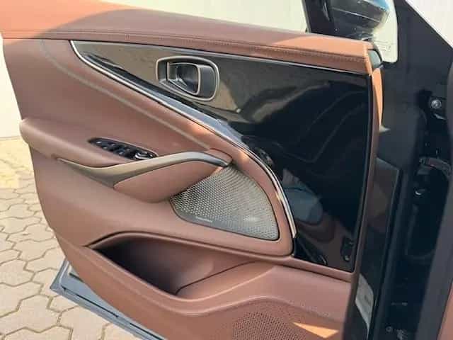 Aston Martin DBX DBX707*Face Lift* 23" voll 03/2025-photo-7