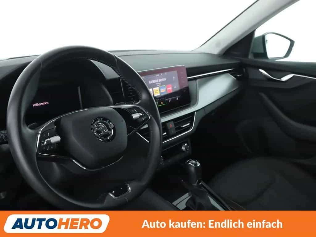 Skoda Kamiq 1.0 TSI Clever Aut.*NAVI*LED*TEMPO*CAM*PDC 06/2021-photo-10