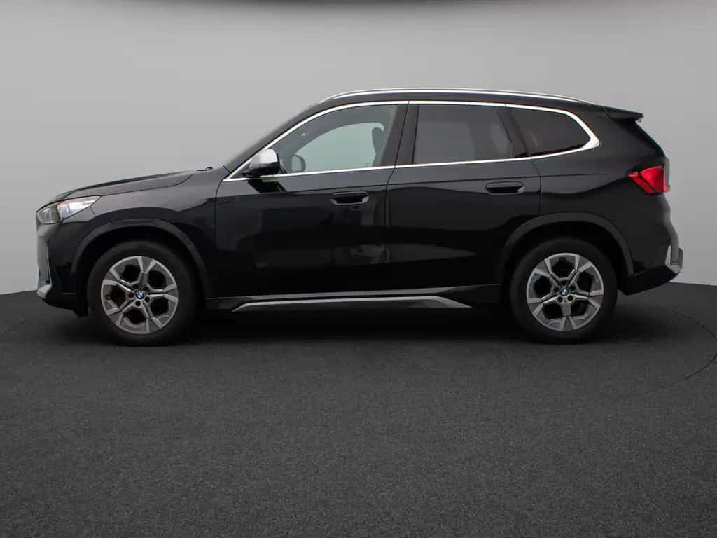 BMW X1 xD23i xLine Panorama 360°HUD DAB H/K Sport 12/2022-photo-10