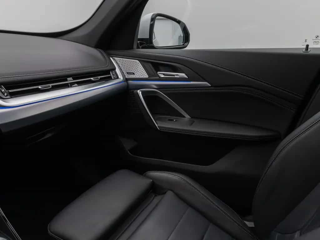 BMW X1 xD23i xLine Panorama 360°HUD DAB H/K Sport 12/2022-photo-33