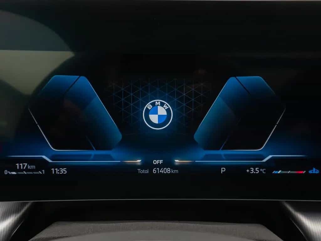 BMW X1 xD23i xLine Panorama 360°HUD DAB H/K Sport 12/2022-photo-42