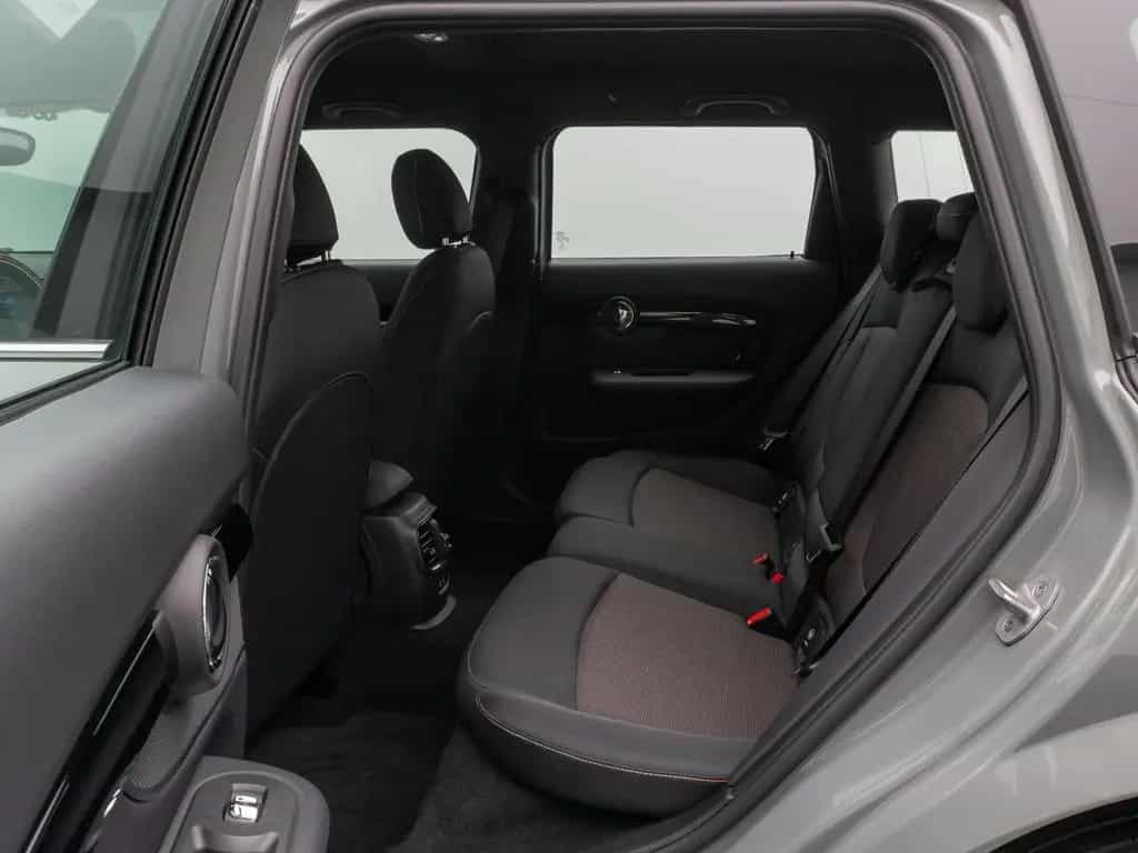 MINI Cooper Clubman Essential Trim Kamera Komfort 02/2023-photo-24