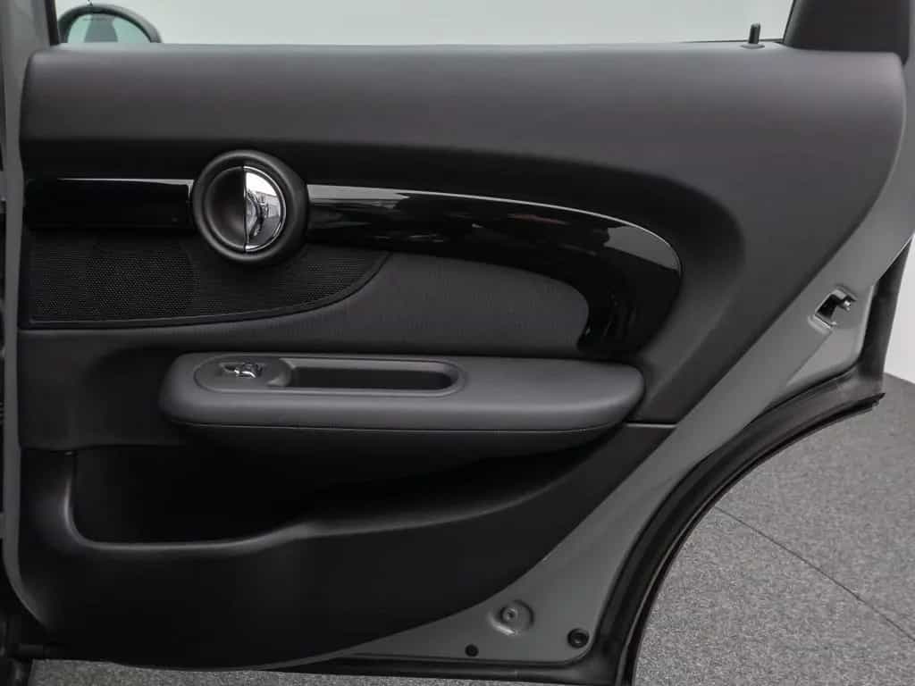 MINI Cooper Clubman Essential Trim Kamera Komfort 02/2023-photo-29