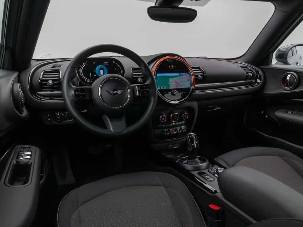 MINI Cooper Clubman Essential Trim Kamera Komfort 02/2023-photo-35