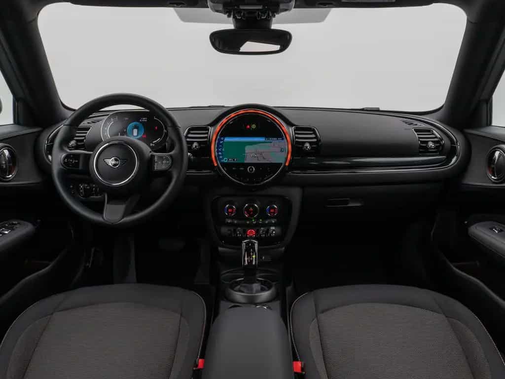 MINI Cooper Clubman Essential Trim Kamera Komfort 02/2023-photo-36