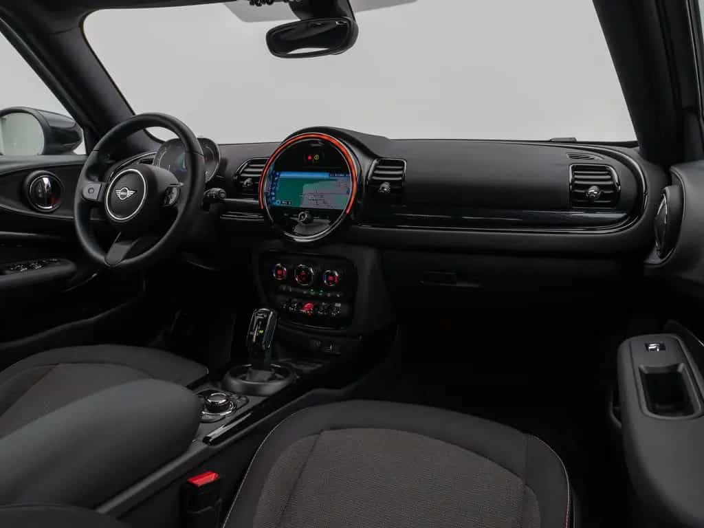 MINI Cooper Clubman Essential Trim Kamera Komfort 02/2023-photo-37