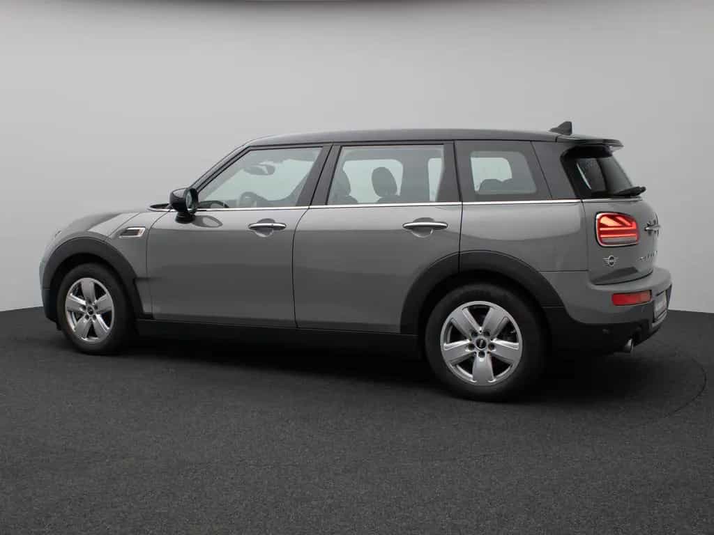 MINI Cooper Clubman Essential Trim Kamera Komfort 02/2023-photo-9
