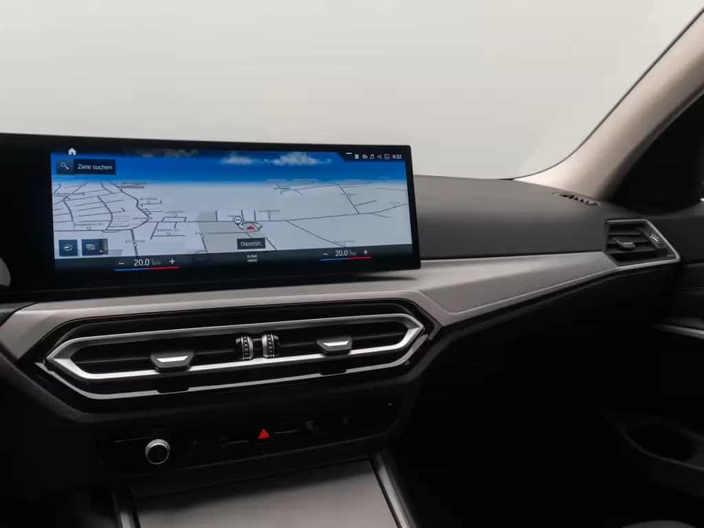 BMW 3 Series i DigitalKey DAB Komfort HiFi Leder 18Zoll 11/2022-photo-20