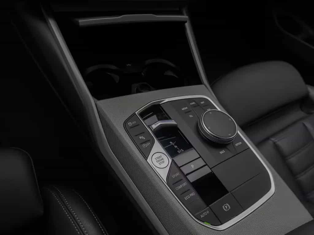 BMW 330 i xD Komfort DAB HiFi Leder M Sport 19Zoll 10/2022-photo-21