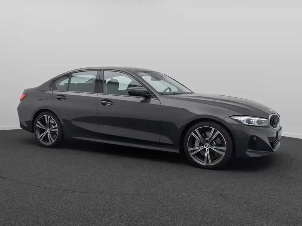 BMW 330 i xD Komfort DAB HiFi Leder M Sport 19Zoll 10/2022-photo-3
