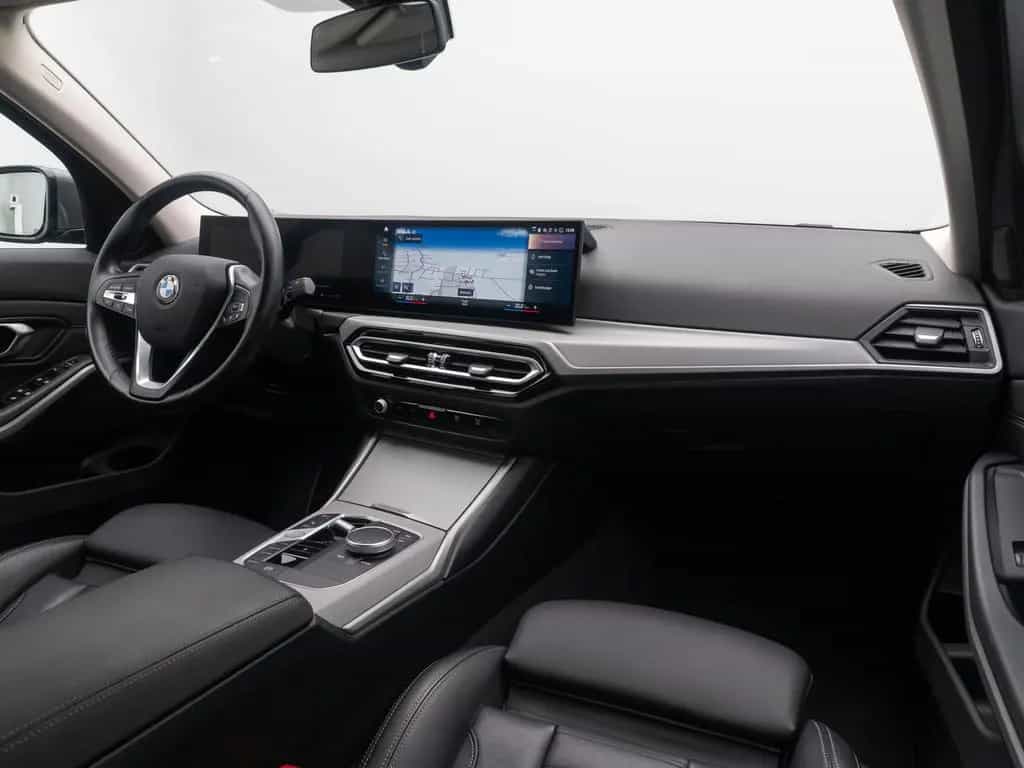 BMW 330 i xD Komfort DAB HiFi Leder M Sport 19Zoll 10/2022-photo-39