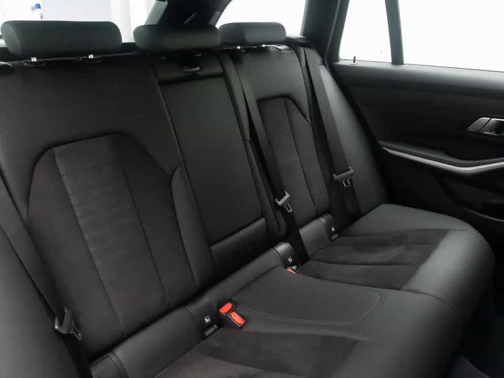 BMW 3 Series d xD M Sport Komfort DAB Cockpit+ Geschwindig 02/2023-photo-29